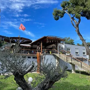 Station touristique Divjaka Resort, Divjake